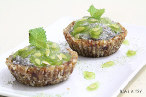 Kiwano-Chiapudding Cupcakes (raw, vegan, glutenfree)