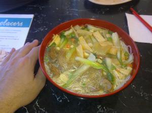 Gemüsesuppe mit Tofu